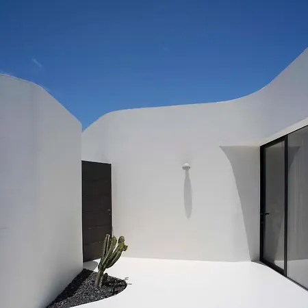 Vulkano Villa *